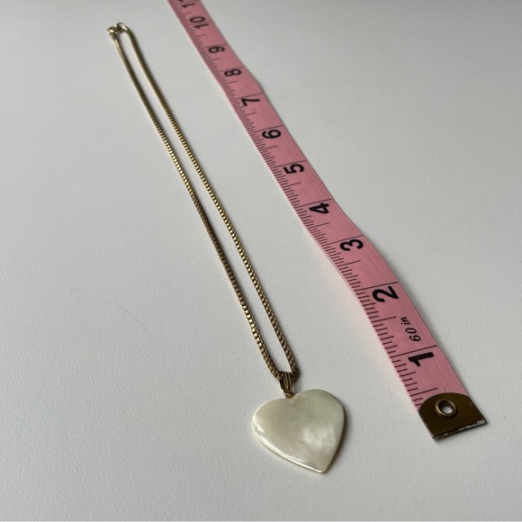 🤍 Heart Necklace - Picture 8 of 11